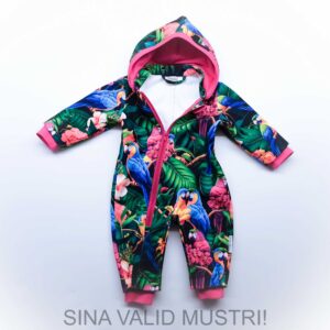 GOMERA lillelise mustriga laste softshell kombe. Tellimustööna valmiv vee- ja tuulekindel kevad-sügis õueriietus.